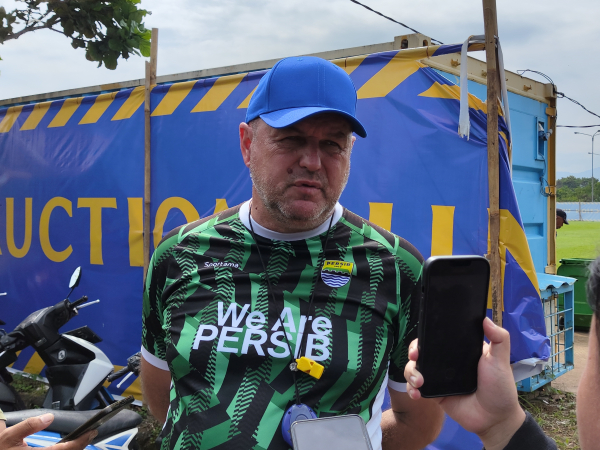 Pelatih Persib Hanya Berikan Libur Kakang dan Robi Dua Hari